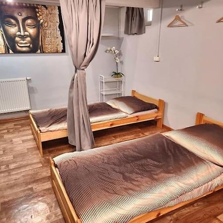 Simple Apartment Near Hockey & Football Arena Μπρατισλάβα Εξωτερικό φωτογραφία